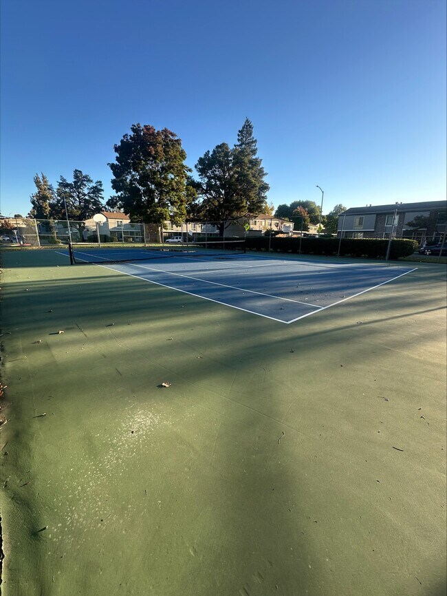 Building Photo - 3540 Northwood Dr.