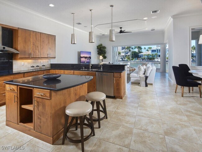 Building Photo - 4419 Crayton Rd