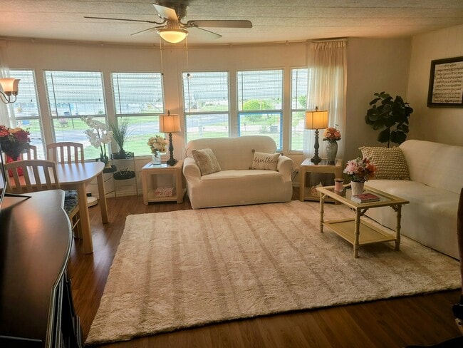 Building Photo - 4482 King Theodore Dr