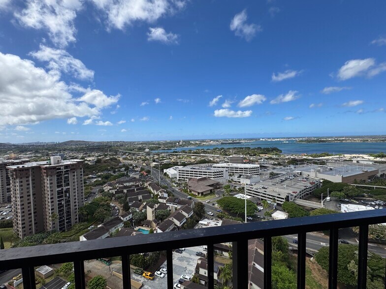 Diamond Head view - 98-402 Koauka Loop