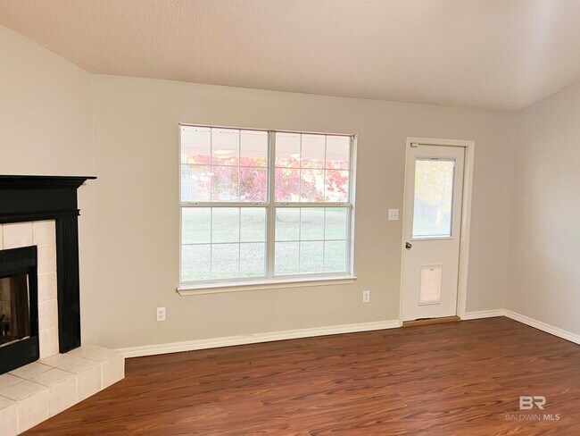 Building Photo - 17831 Fancy Blvd