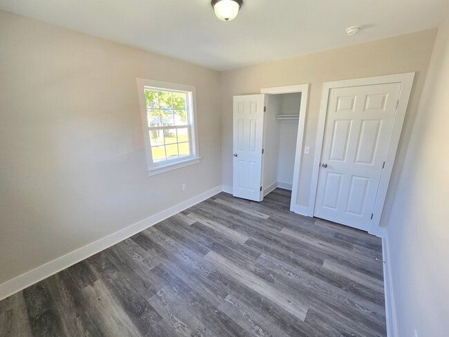 Building Photo - 9447 Peachtree St