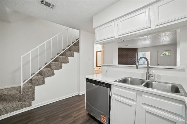 Building Photo - 2273 Aspen Dr