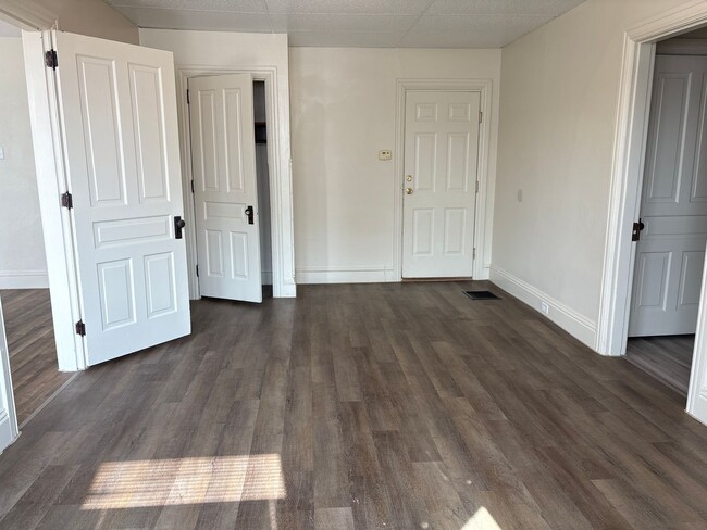 Building Photo - 1 Bed/1Bath West End- York City SD