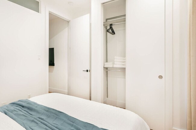 Building Photo - 1290 1st Ave