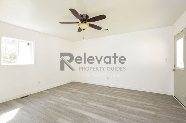 Building Photo - 4211 Wayside Rd