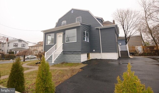 Building Photo - 601 Eldridge Ave