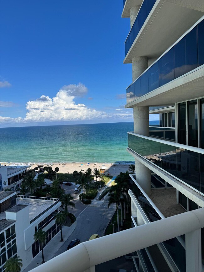 Building Photo - 1800 S Ocean Dr