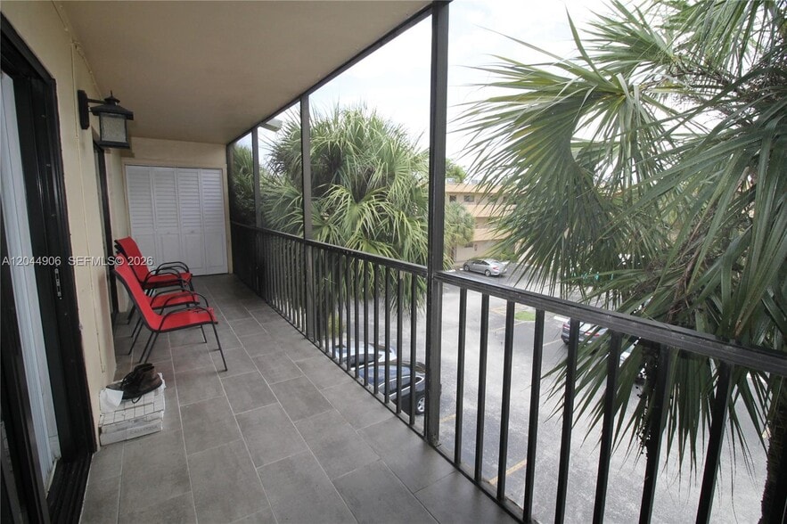 Building Photo - 8415 SW 107th Ave