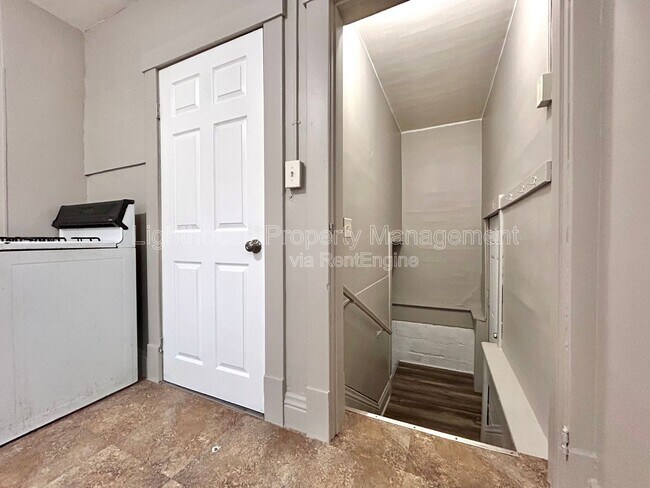 Building Photo - 1126 Holt St