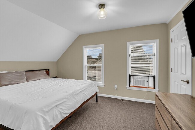 Building Photo - 41 West St