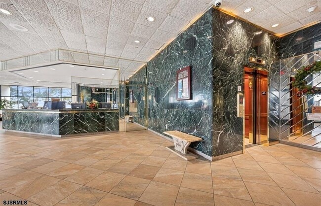 Building Photo - 3851 Boardwalk