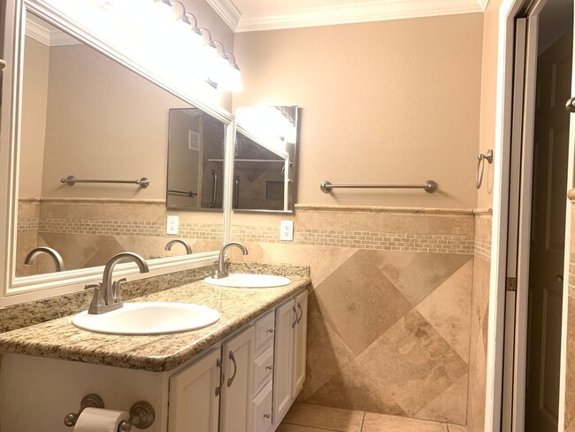 Building Photo - Thrive in this upgraded first-floor two be...