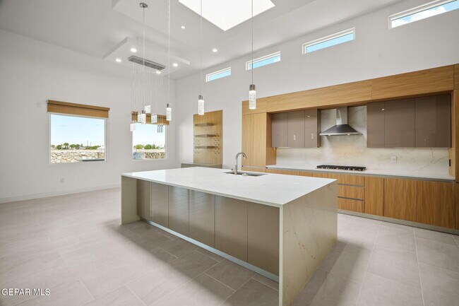 Building Photo - 11337 Ardelle Ave