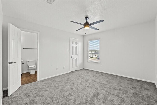 Building Photo - 5102 Akumal Calle