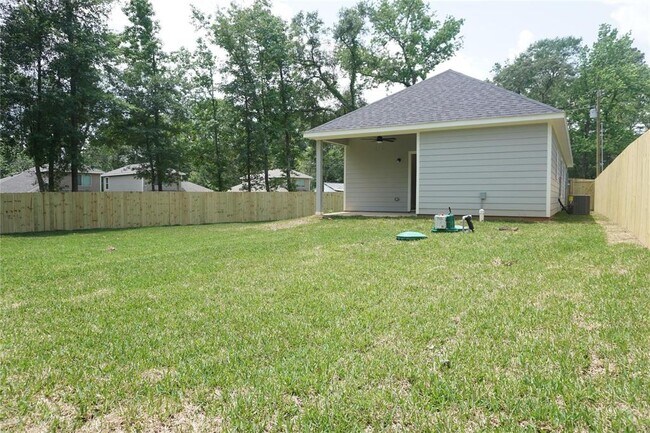 Building Photo - 14848 Lamar Rd