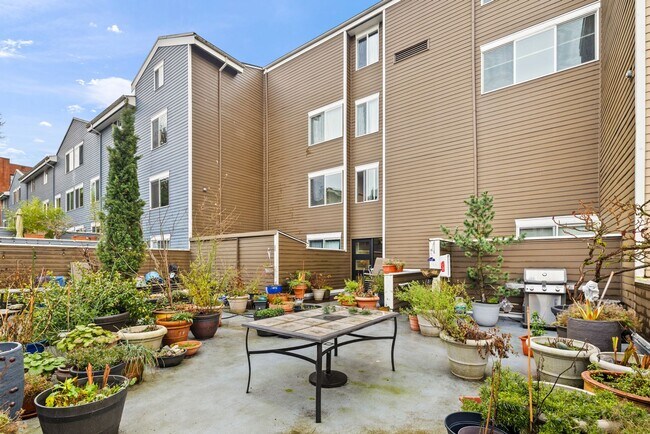 Building Photo - Embassy Condominiums - North Capitol Hill