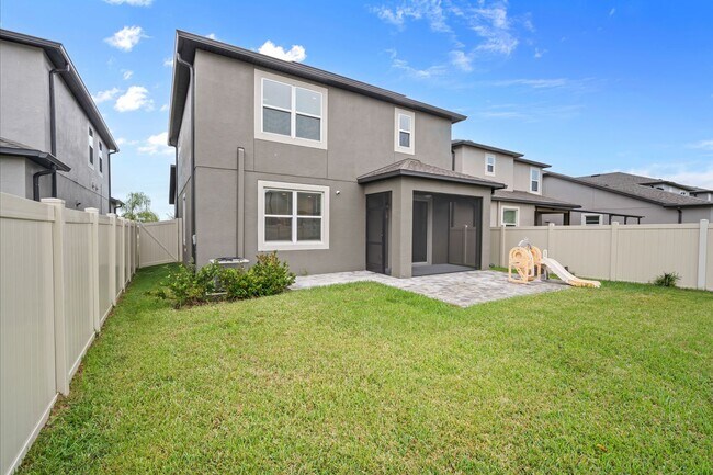 Building Photo - Now Available! 3 Bedrooms + Den, 2.5 Baths...