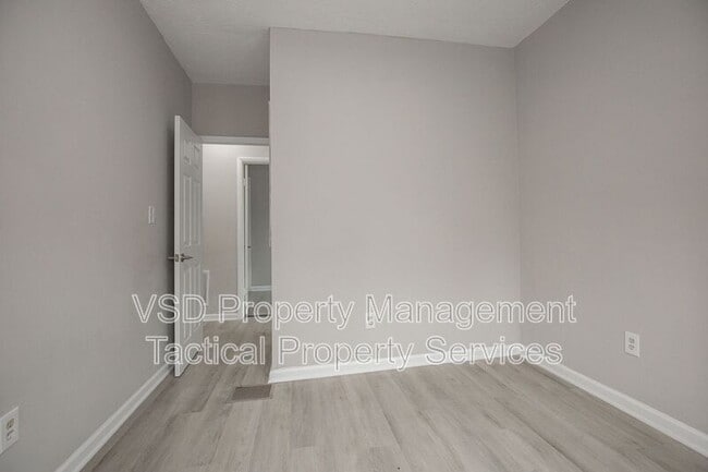 Building Photo - 9911 Olivet Ave