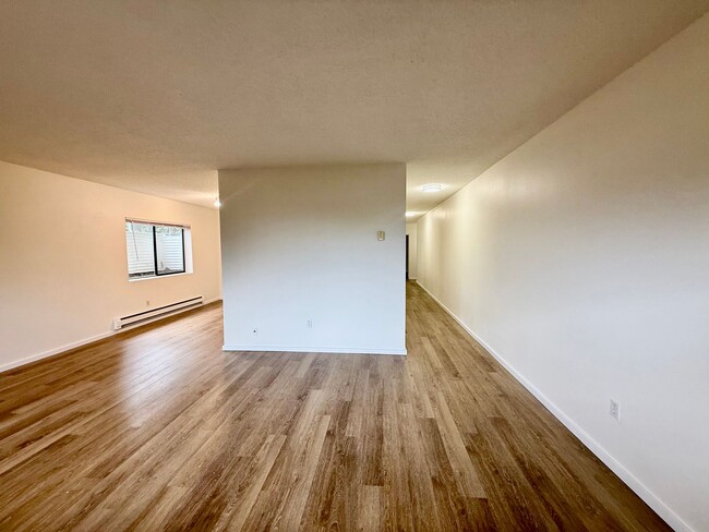 Building Photo - Alki Shores Condominiums - Alki Beach