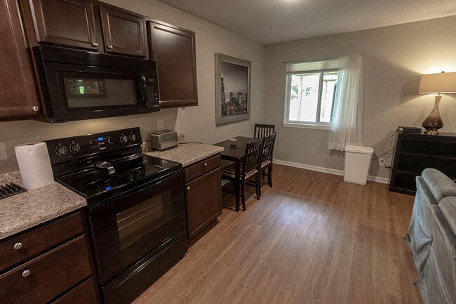 Building Photo - 105 N Garth Ave