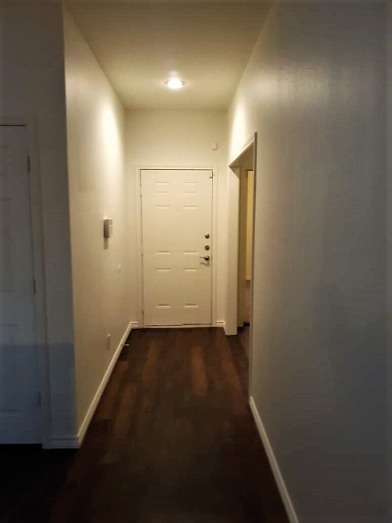 Building Photo - 4241 Castlegate Dr
