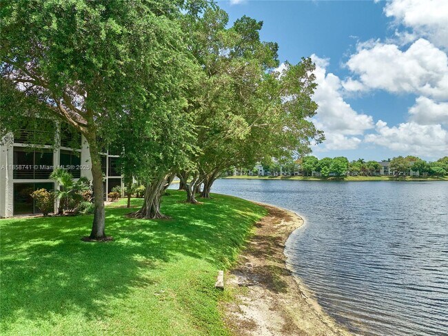 Building Photo - 5380 Cedar Lake Dr