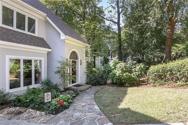 Building Photo - 930 Manchester Pl NW