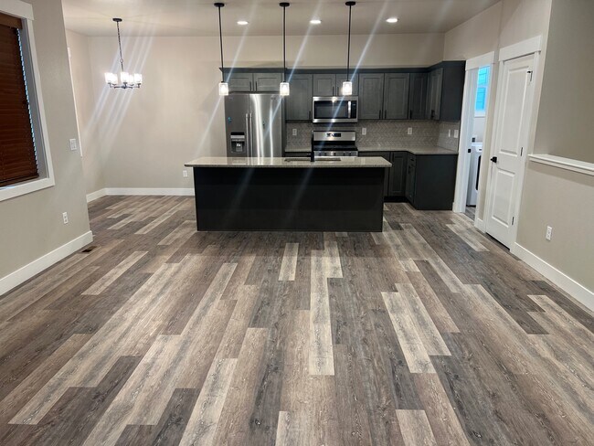 Building Photo - 5428 Dolomite Cir