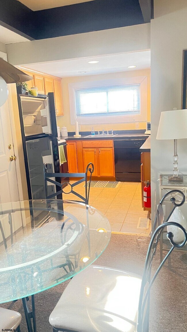 Building Photo - 316 N Vendome Ave