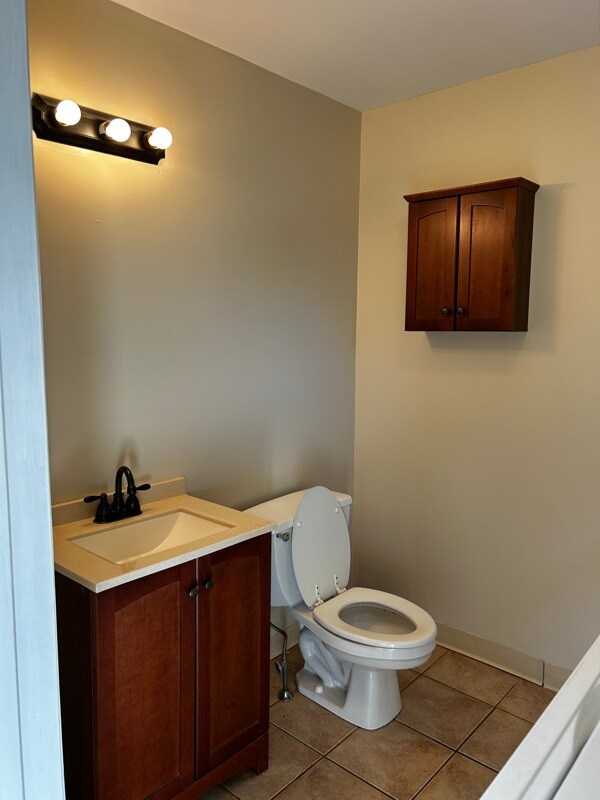 Building Photo - 361 Warren Ave