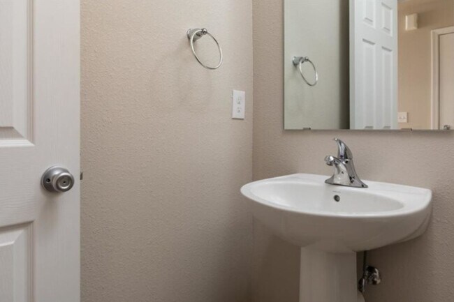 Building Photo - Outstanding Value - Colonial in Howell