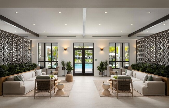 Building Photo - 1874 Heron Club Dr