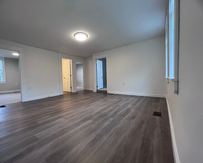 Building Photo - 792 Mudgett Rd