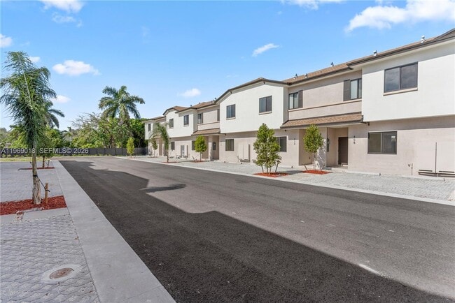 Building Photo - 408 SW 1st St