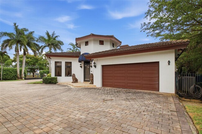 Building Photo - 6200 SW 97th Ave