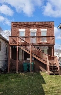 Building Photo - 837 N Broadway St