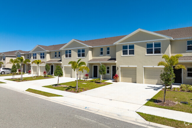 4540 Amore Ln Melbourne, FL 32904 - Amore Village Townhomes