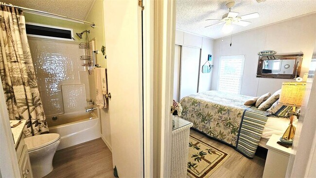Building Photo - 9122 Kestral Cir