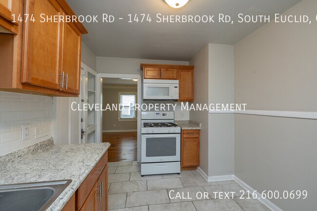 Building Photo - 1474 Sherbrook Rd