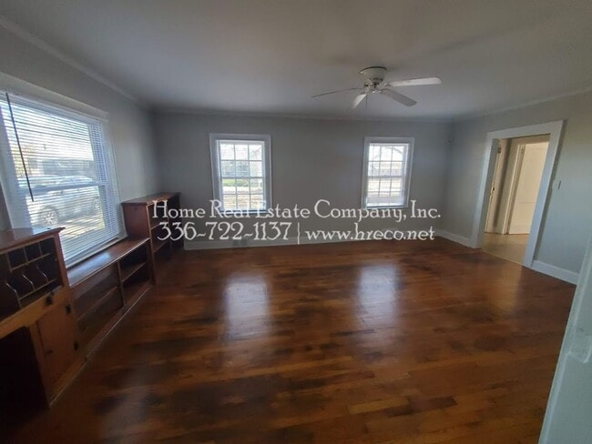 Building Photo - 1354 Westbrook Plaza Dr