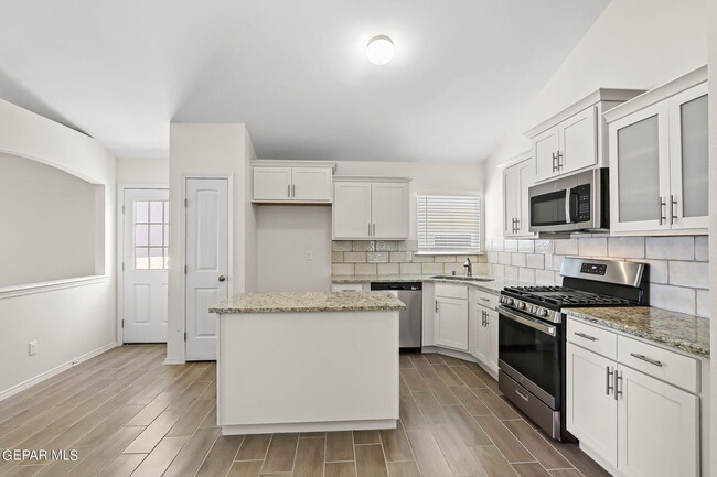 Building Photo - 12553 Cayo Norte Dr