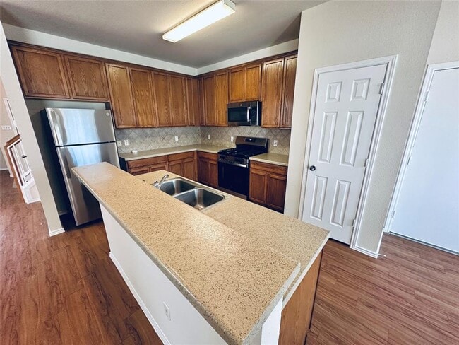Building Photo - 408 Yucca House Dr
