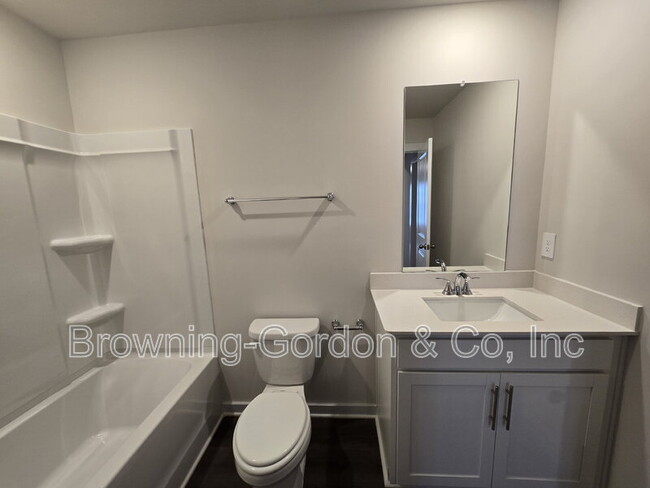 Building Photo - 4248 Skyridge Dr