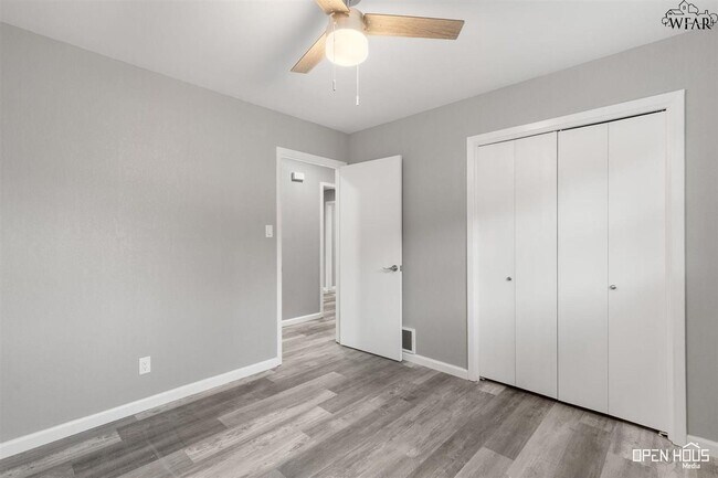 Building Photo - 4303 Prince Edward Dr