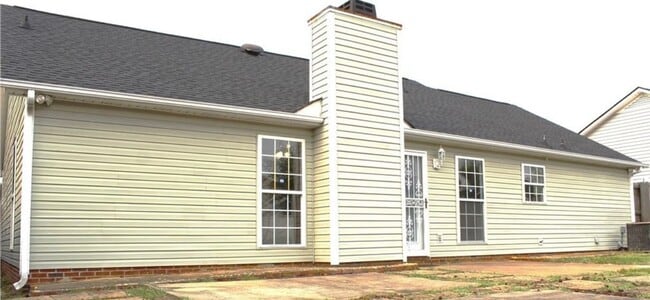 Building Photo - 3837 Meteor Dr