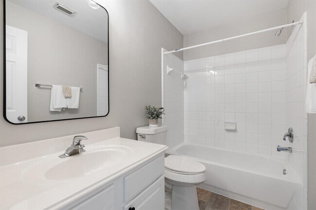 Building Photo - 62 Marble Rock Pl