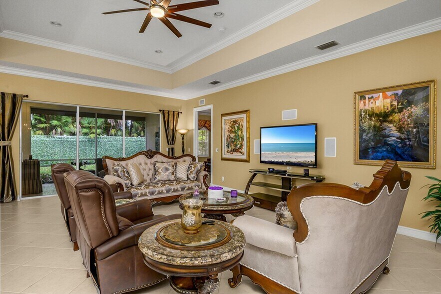 Building Photo - 4806 Europa Dr