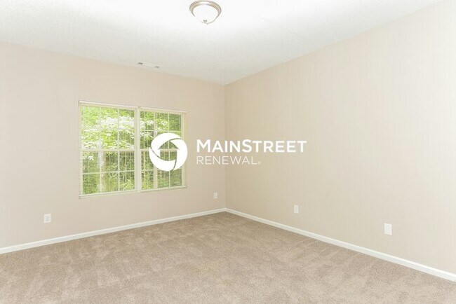 Building Photo - 4 Bedroom Pet-Friendly Home in Newnan, GA ...