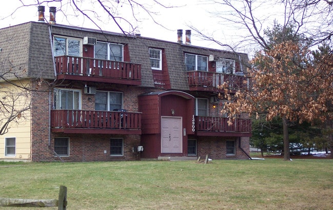 Primary Photo - Shaftsburg Apartments